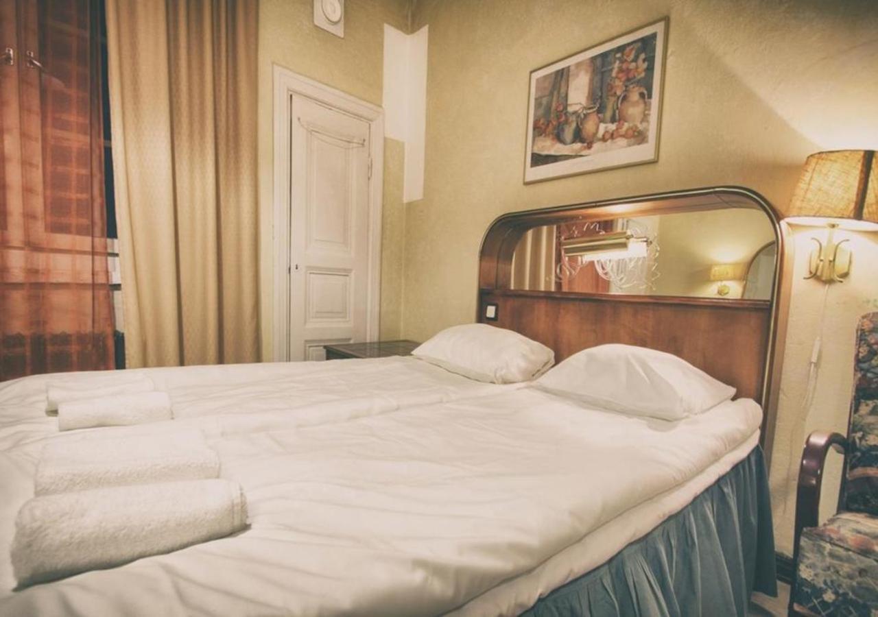Kongressikoti Hotel Helsinki Extérieur photo